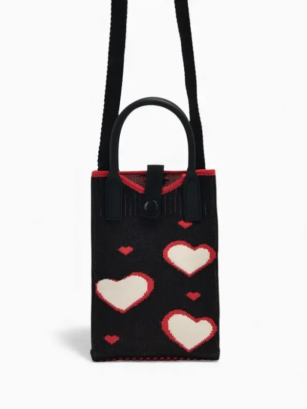 Сумка подр Сердца, 12*4*17, отд на кнопке, дл ремень, черный Сумка подр Сердца, 12*4*17, отд на кнопке, дл ремень, черный