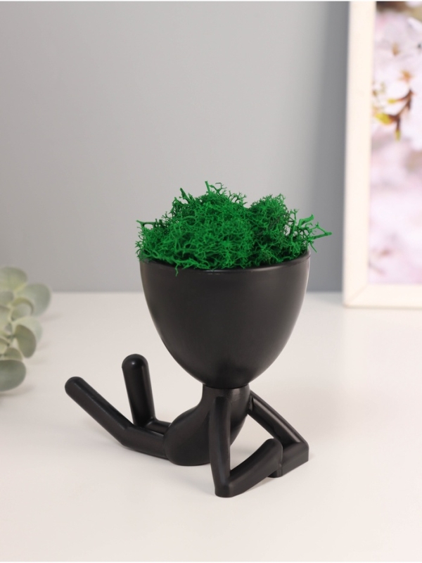 Кашпо пластиковое "Мистер Грин на лайте" 9,7*12*7,3 см черный