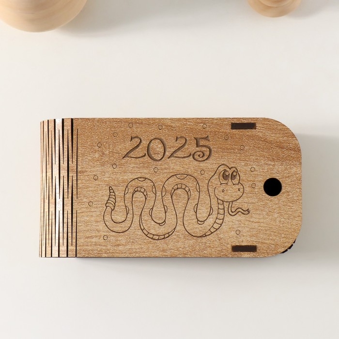 Новогодняя шкатулка  Новогодняя шкатулка "Змея. 2025" 13х7х4