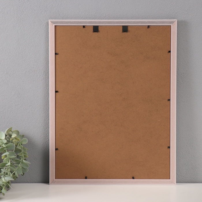 Фоторамка пластик 30х40 см Фоторамка пластик 30х40 см "Золотой вьюнок на белом" 1,1х32,8х42,8 см