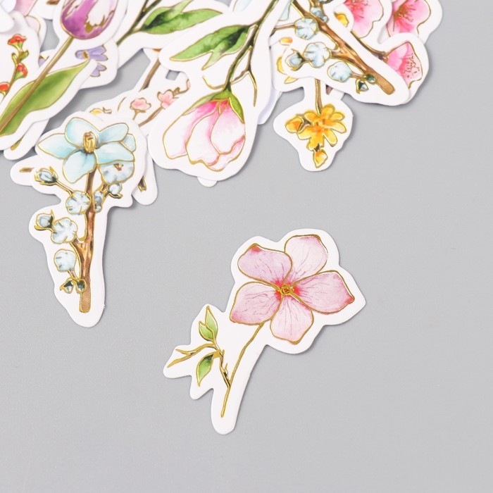 Наклейки для творчества "Весеннее цветение" тиснение золото набор 48 шт 9х7х0,8 см