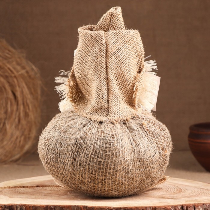 Оберег-домовой Оберег-домовой "Васек на мешковине, с караваем", 24х18х18 см