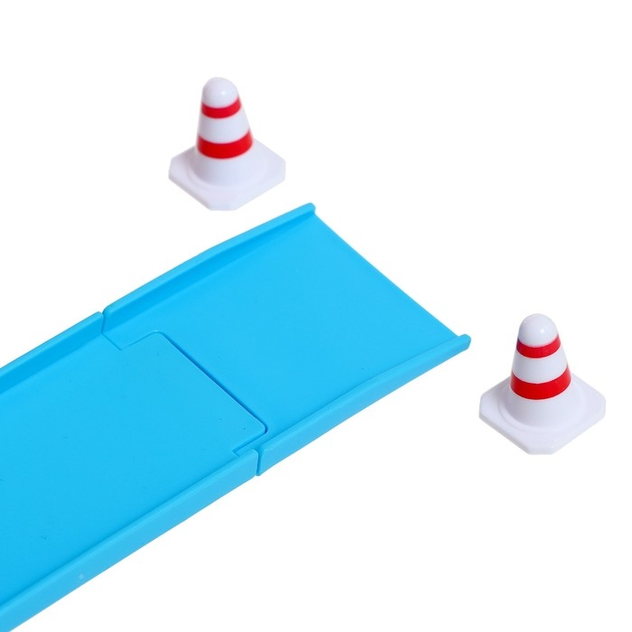 Парковка &laquo;Город&raquo;, в кейсе с металлическими машинками