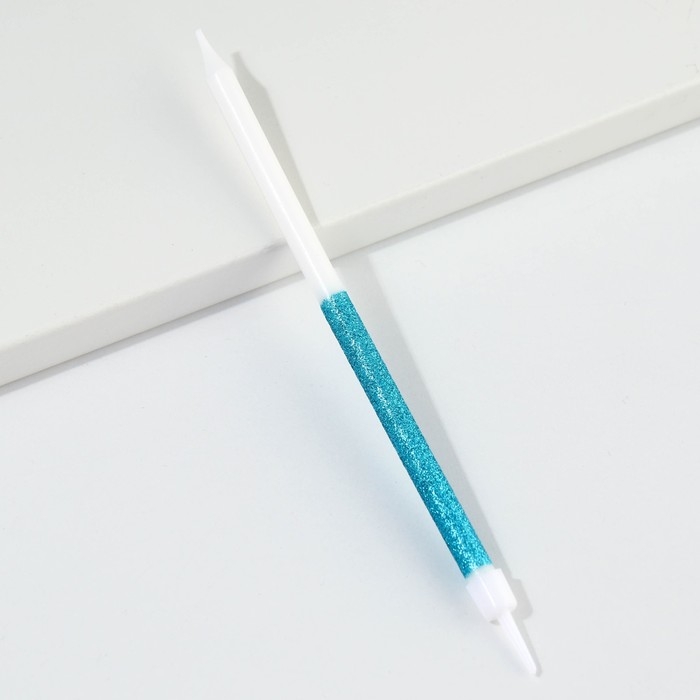 Свечи для торта «В твой день рождения», голубые, 6 шт., 13 х 0,5 см Свечи для торта «В твой день рождения», голубые, 6 шт., 13 х 0,5 см