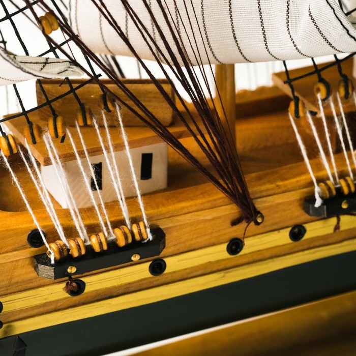 Корабль Корабль "Одиссея" с белыми парусами, зелено-коричневый корпус, 58*8*48см