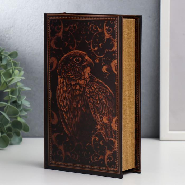 Сейф-книга дерево, кожзам Сейф-книга дерево, кожзам "Ястреб. Wild nature" 21х13х5 см