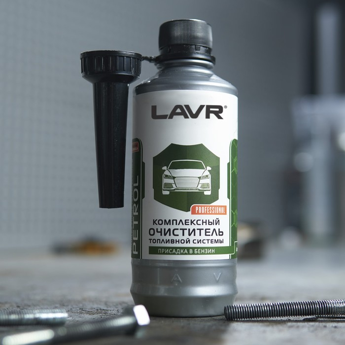 Очиститель топливной системы бензиновых двигателей LAVR, на 40-60 л, 310 мл, Ln2123 Очиститель топливной системы бензиновых двигателей LAVR, на 40-60 л, 310 мл, Ln2123