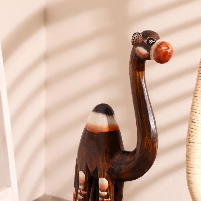 Сувенир дерево  Сувенир дерево "Верблюд" 20х10х60 см