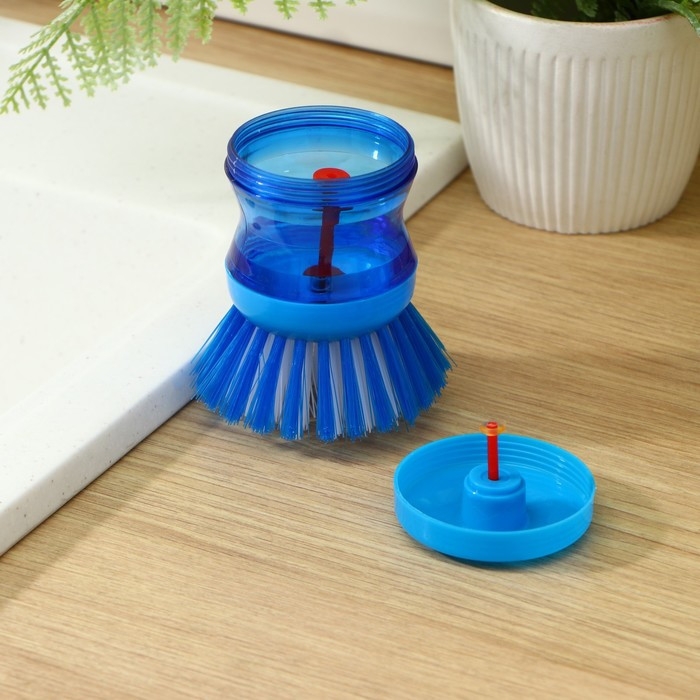 Щётка с дозатором для моющего средства Доляна, цвет синий Щётка с дозатором для моющего средства Доляна, цвет синий