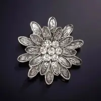 Кольцо для платка "Цветок Хризантема", цвет белый в чернёном серебре