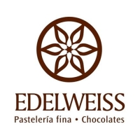 Кондиционер для сухих и ослабленных волос EDELWEISS Dalonde Violet увлажняющий, 500 мл