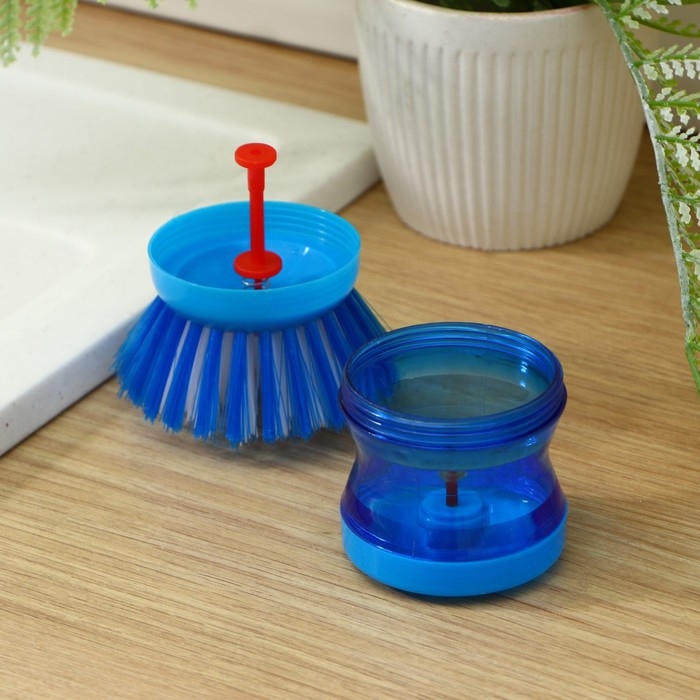 Щётка с дозатором для моющего средства Доляна, цвет синий Щётка с дозатором для моющего средства Доляна, цвет синий
