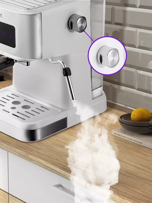 Кофеварка рожковая с капучинатором КТ-7139 - 1050 Вт Кофеварка рожковая с капучинатором КТ-7139 - 1050 Вт