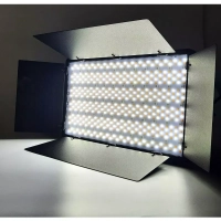 Светодиодная панель со шторками для фотосъемки LED-600 RGB ISA