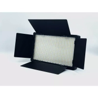 Светодиодная панель со шторками для фотосъемки LED-600 JBH