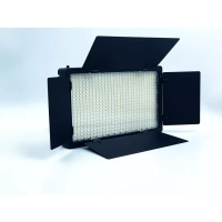 Светодиодная панель со шторками для фотосъемки LED-600 JBH