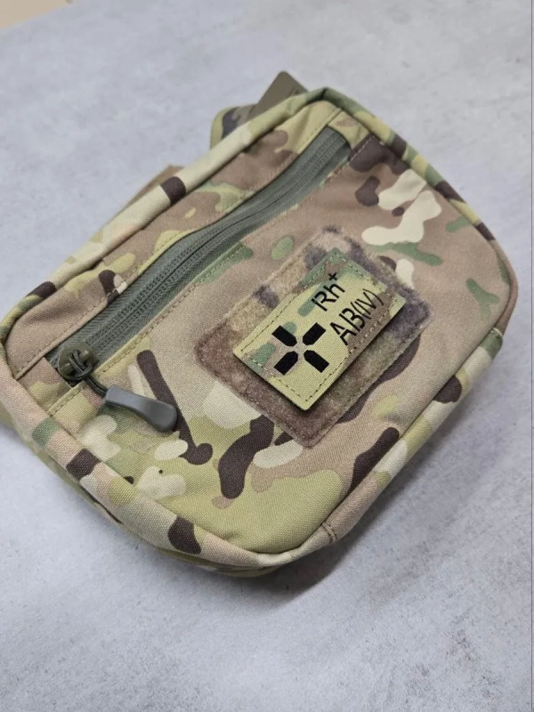 Шеврон на липучке Группа крови 4 отрицательная IV- мультикам