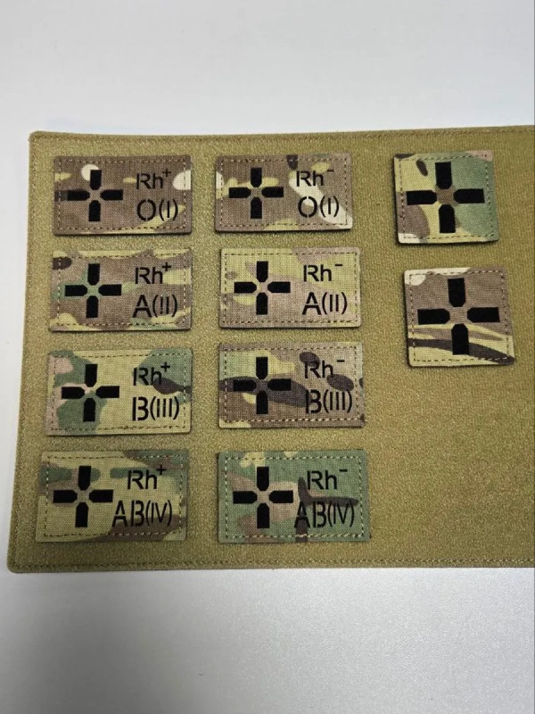 Шеврон на липучке Группа крови 1 положительная I +