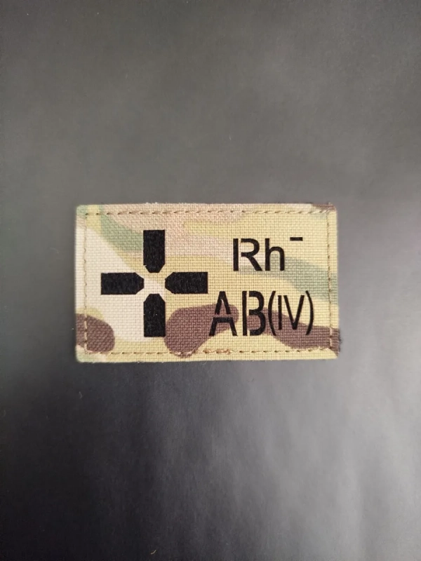 Шеврон на липучке Группа крови 4 отрицательная IV- мультикам