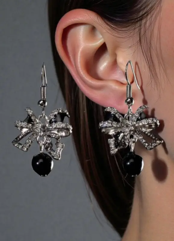 Серьги-бабочки с черными кристаллами