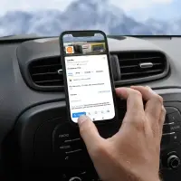 Держатель для телефона автомобильный в дефлектор прищепка магнитный прямоугольный