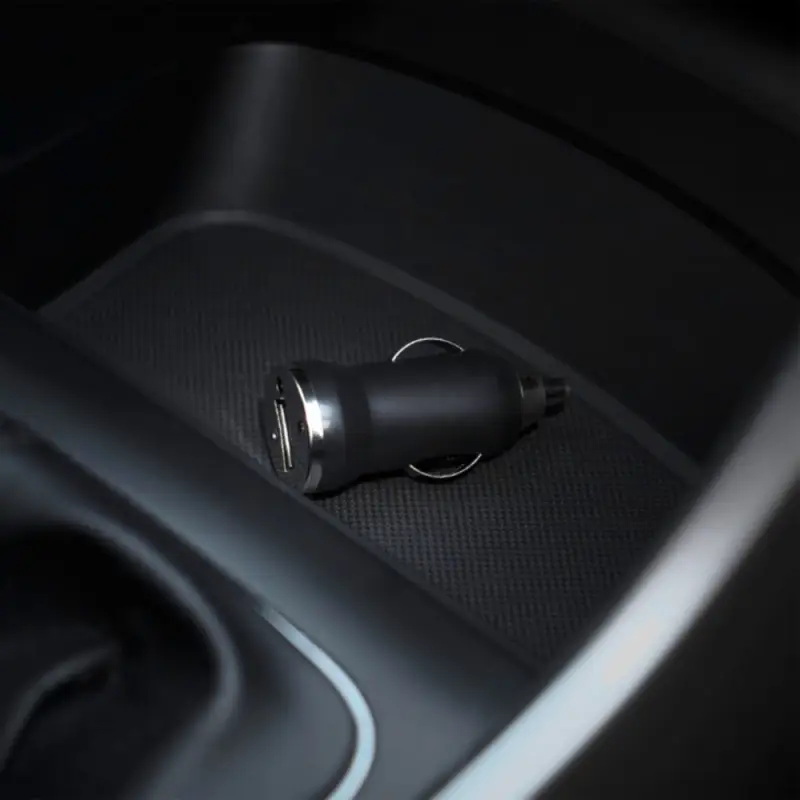 Адаптер автомобильный 1хUSB 1А, 12/24В Адаптер автомобильный 1хUSB 1А, 12/24В