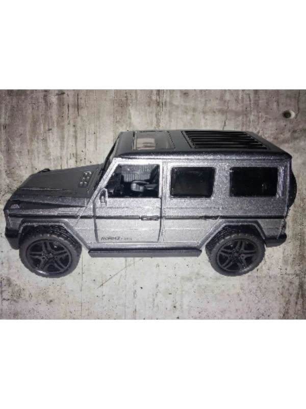 Машинка инерционная модель детская 1:39