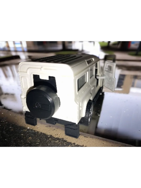 Модель автомобиля Джип масштабная