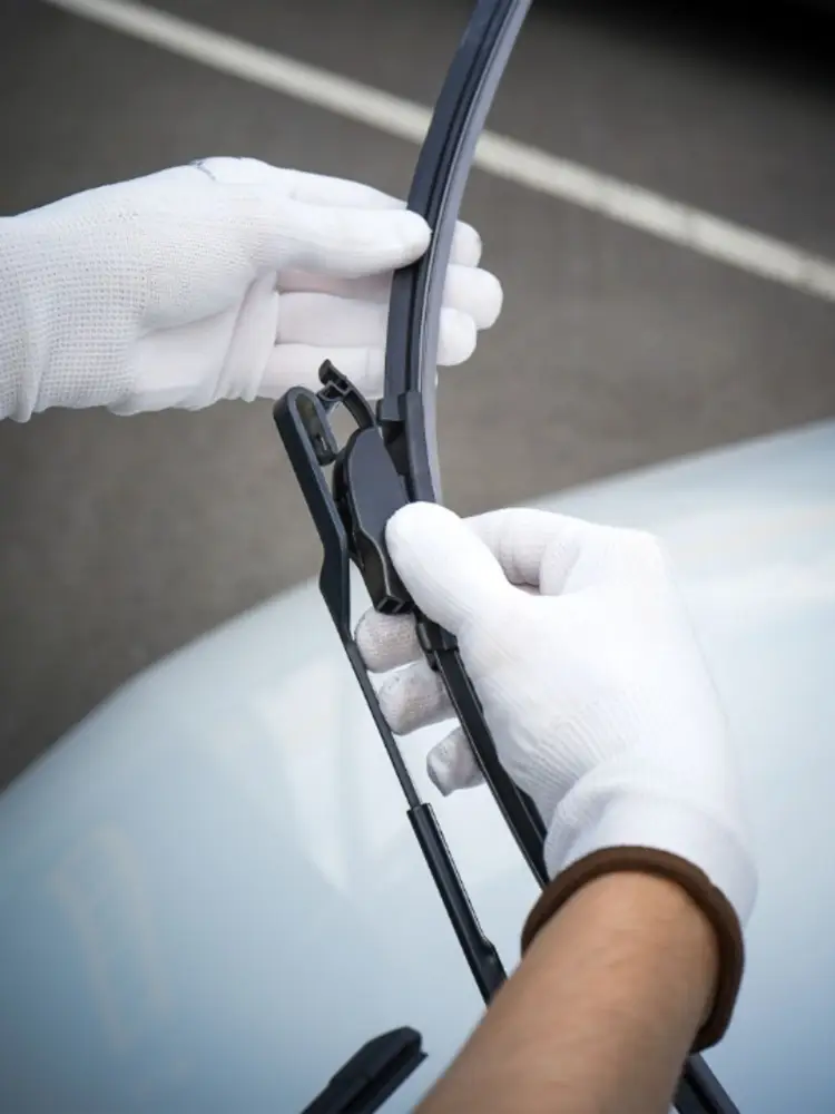 Щетки стеклоочистителя 550/450мм (22"/18") бескаркасные