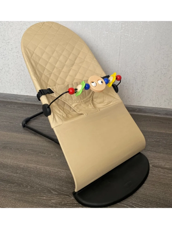 Шезлонг для комфортного отдыха малыша Шезлонг для комфортного отдыха малыша