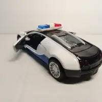 Полицейский спорткар