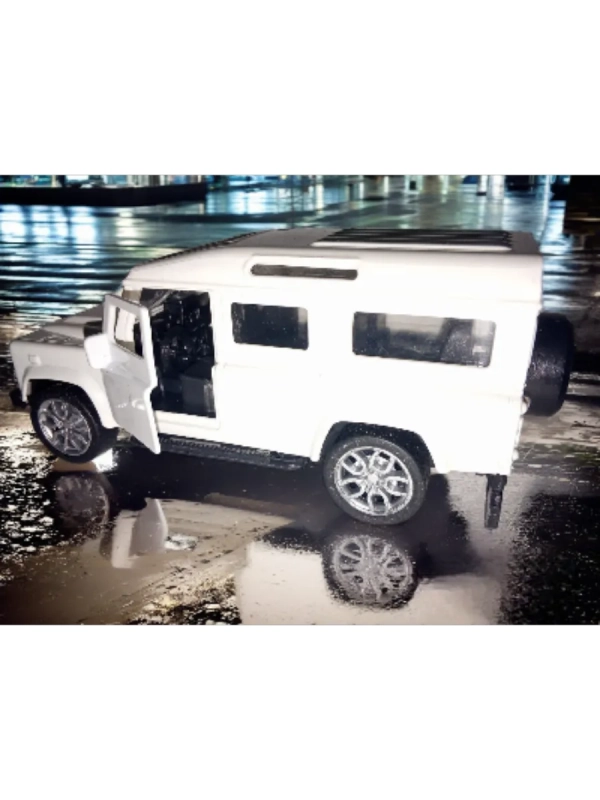 Модель автомобиля Джип масштабная