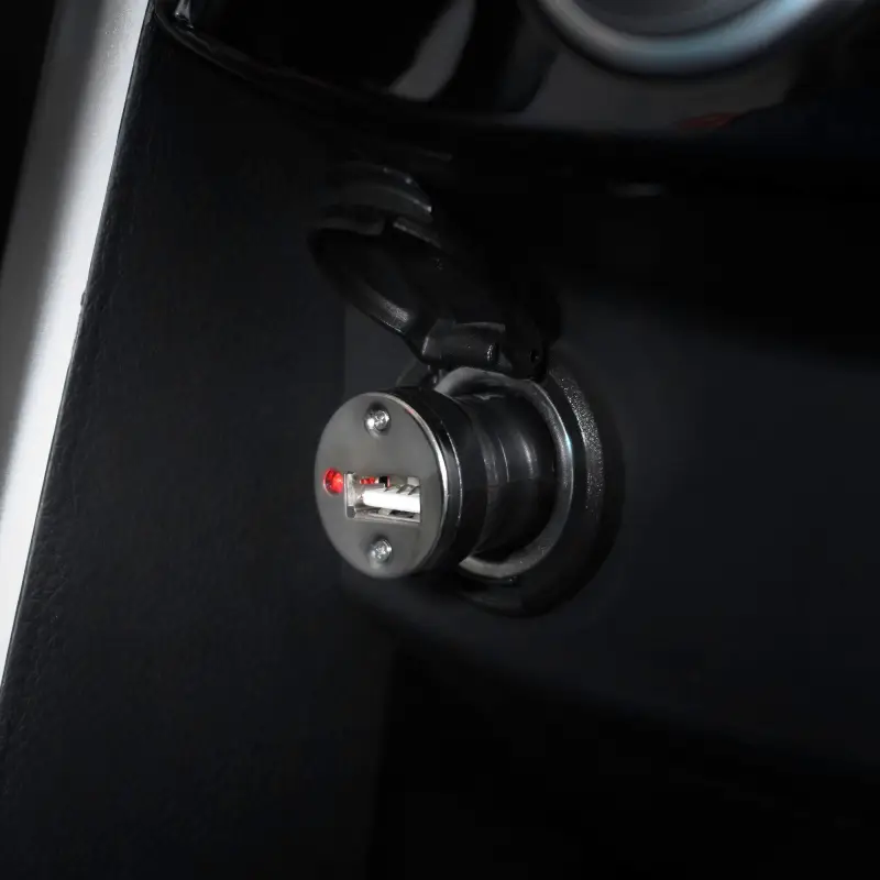 Адаптер автомобильный 1хUSB 1А, 12/24В Адаптер автомобильный 1хUSB 1А, 12/24В