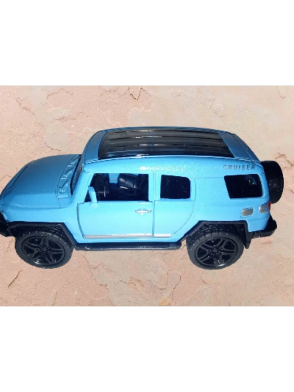 Машинка инерционная модель детская 1:39