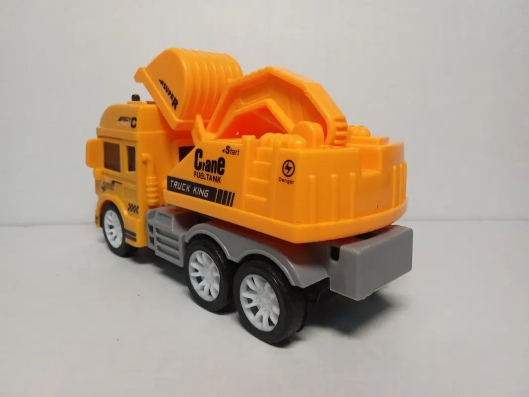 Машина экскаватор