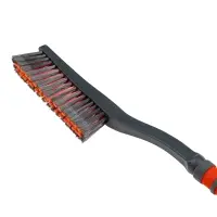 ЕРМАК Щетка для уборки снега с распушенной щетиной+скребок, 62см ЕРМАК Щетка для уборки снега с распушенной щетиной+скребок, 62см