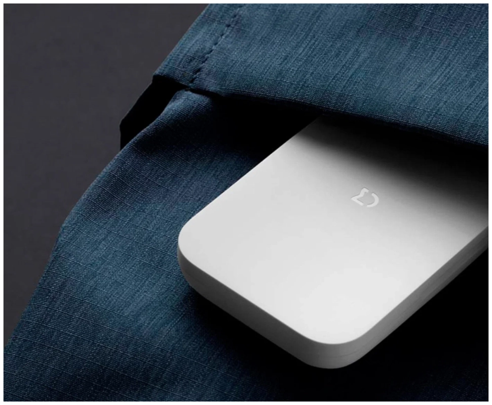 Маникюрный набор 5 в 1 Xiaomi  Nail для маникюра, педикюра, инструменты из нержавеющей стали с дизайном и ударопрочным кейсом белый Маникюрный набор 5 в 1 Xiaomi  Nail для маникюра, педикюра, инструменты из нержавеющей стали с дизайном и ударопрочным кейсом белый