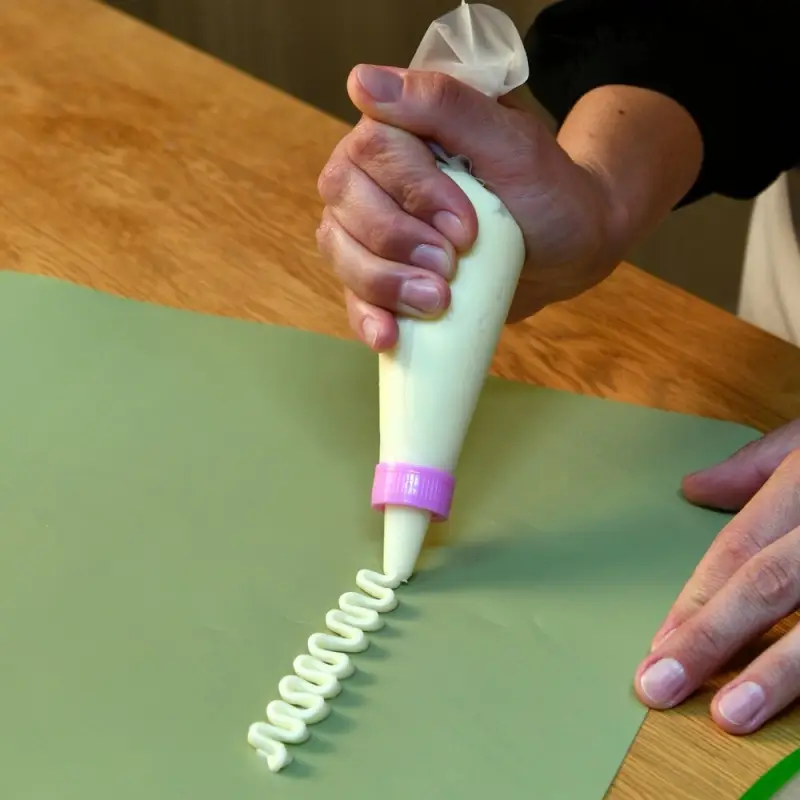 Декоратор для крема с 6 насадками Декоратор для крема с 6 насадками