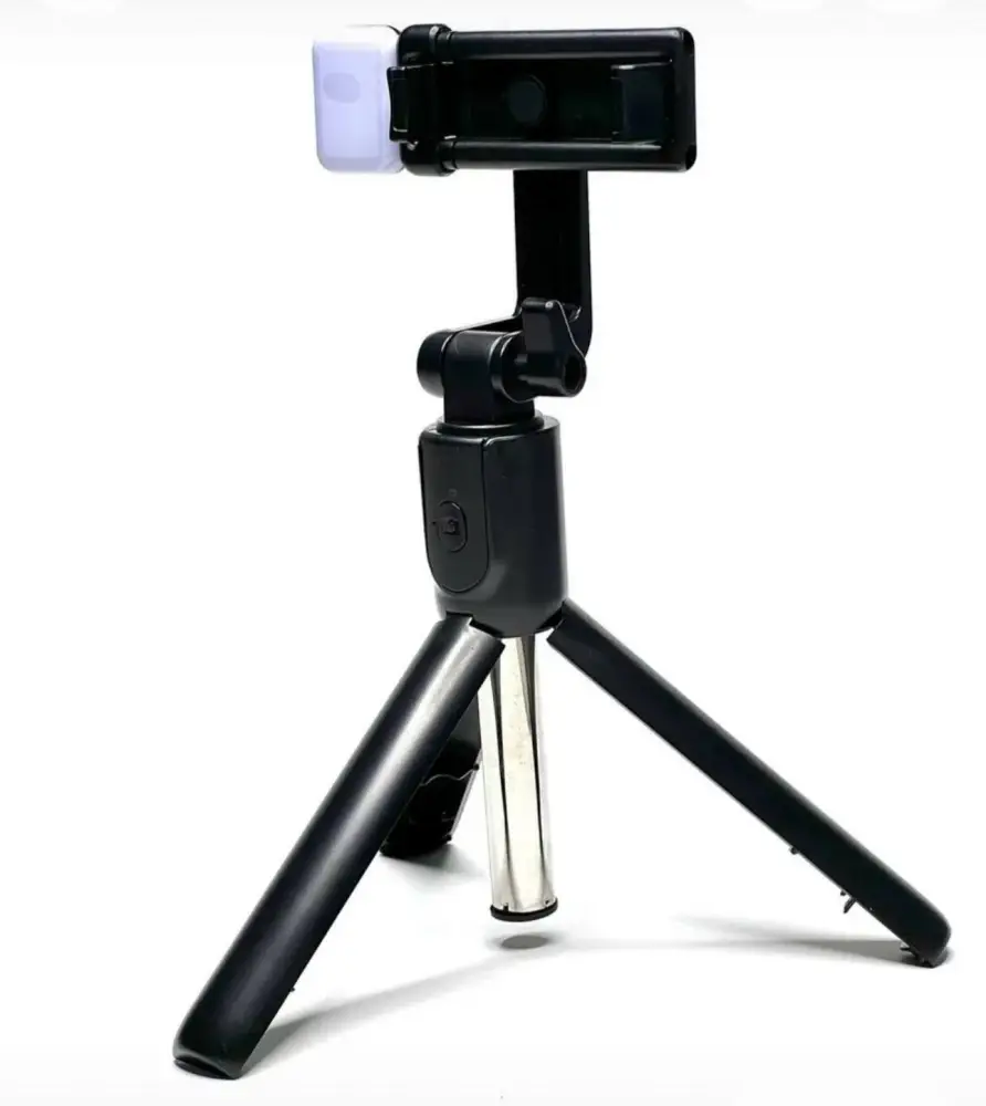 Селфи-палка монопод с Bluetooth пультом и LED подсветкой Селфи-палка монопод с Bluetooth пультом и LED подсветкой