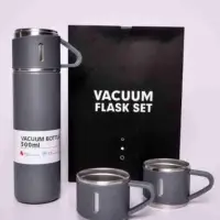 Подарочный набор Термос и кружки (цвет в ассортименте) Подарочный набор Термос и кружки (цвет в ассортименте)