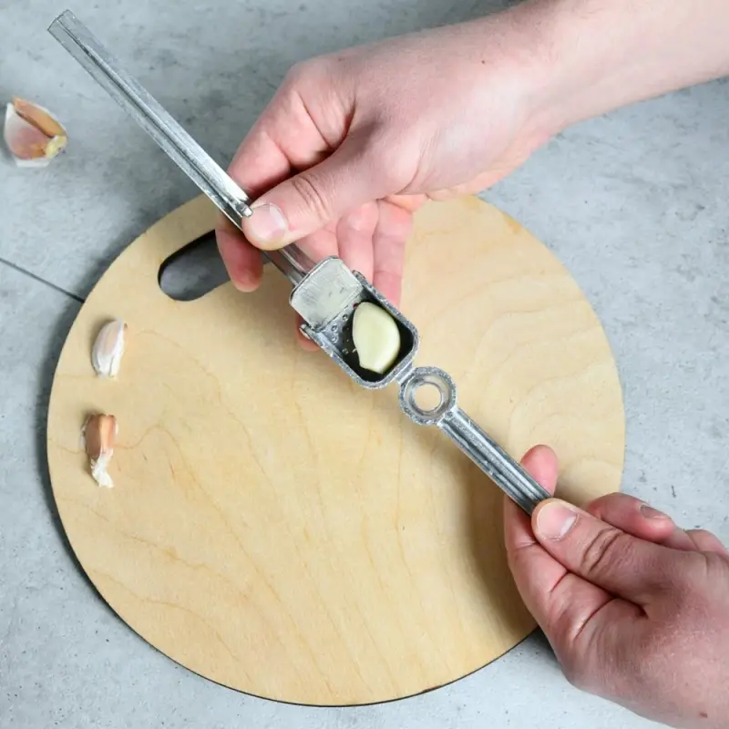 Чесноковыжималка Ретро