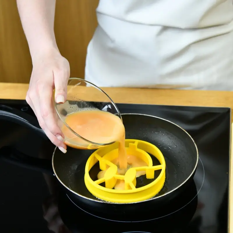 Форма для блинов и омлета Веселый блин Форма для блинов и омлета Веселый блин