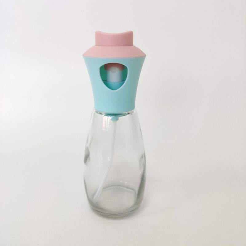 Бутылка дозатор (цвет в ассортименте) Бутылка дозатор (цвет в ассортименте)