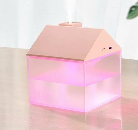 Увлажнитель воздуха Дом с подсветкой (цвет в ассортименте) Увлажнитель воздуха Дом с подсветкой (цвет в ассортименте)