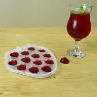 Форма для льда Клубничка Форма для льда Клубничка