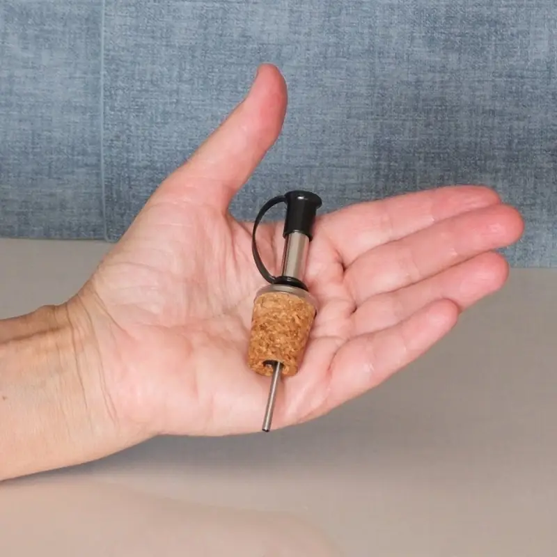 Пробка дозатор с крышкой Пробка дозатор с крышкой