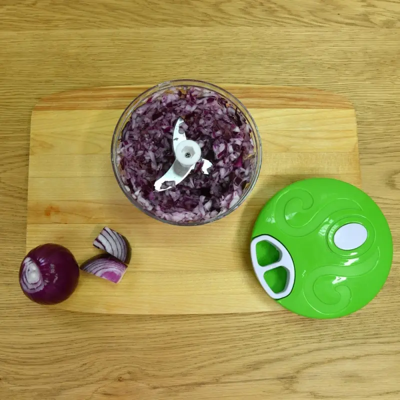 Ручной измельчитель овощей и фруктов Витаминка