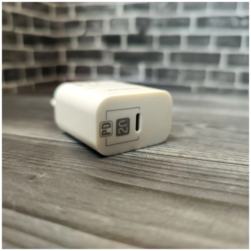 Блок питания Type-C GERLAX 20W  A4R Блок питания Type-C GERLAX 20W  A4R