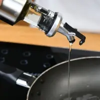 Бутылка для масла с дозатором Металлик объем 300 мл Бутылка для масла с дозатором Металлик объем 300 мл