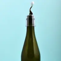 Пробка для бутылки с зажимом Стаканчик Пробка для бутылки с зажимом Стаканчик